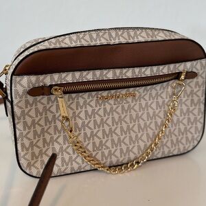 Michael Kors Crossbody bag